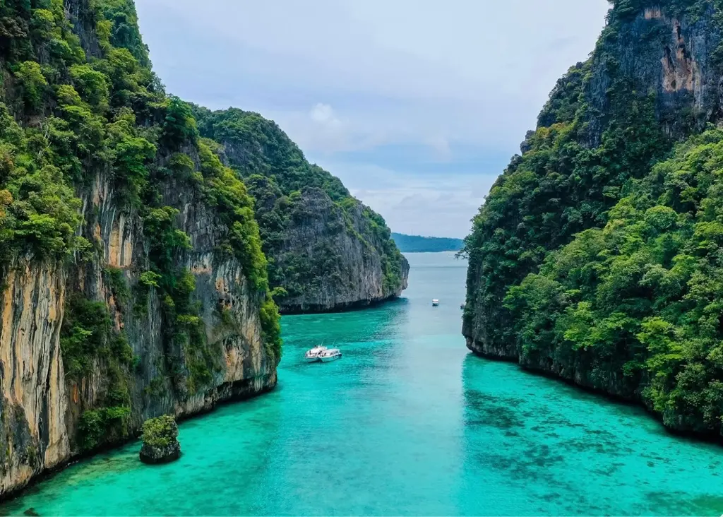 Phuket-phi-phi-island-11